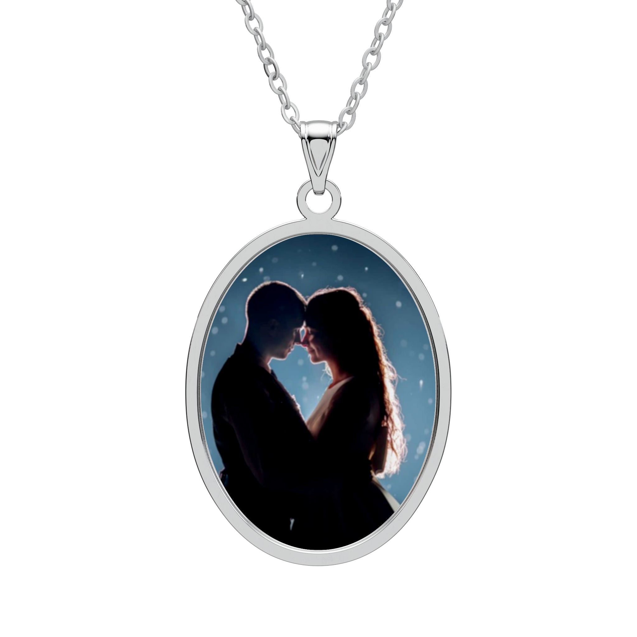 Romantic Silhouette Oval Pendant Necklace — Couple Silhouette Jewelry Gift